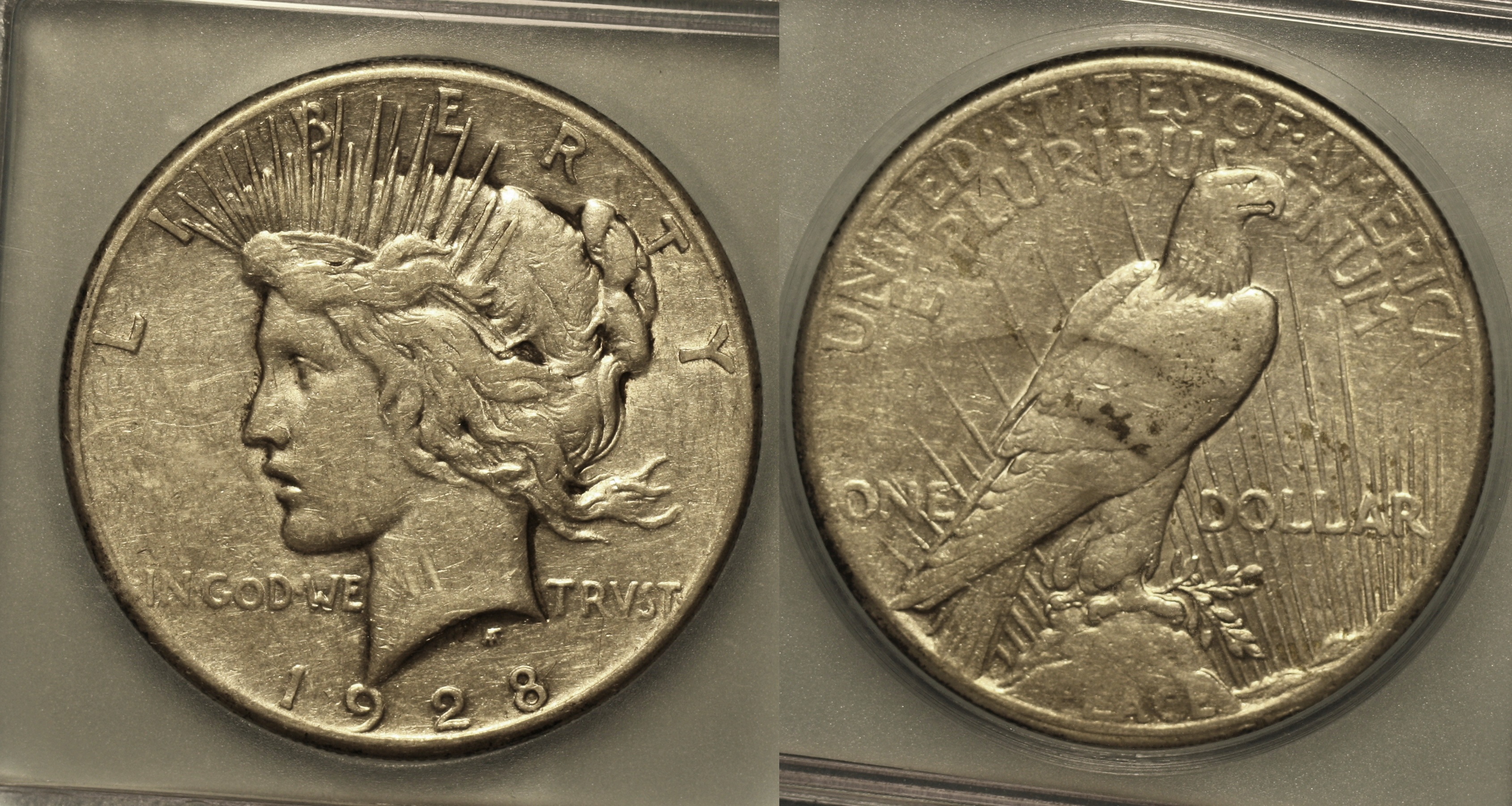 1928 Peace Silver Dollar ICG VF-30 Details camera