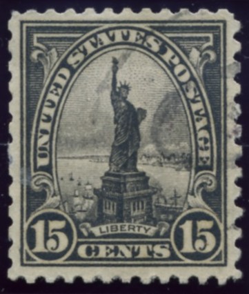 Scott 566 Statue of Liberty 15 Cent Stamp Gray Definitive